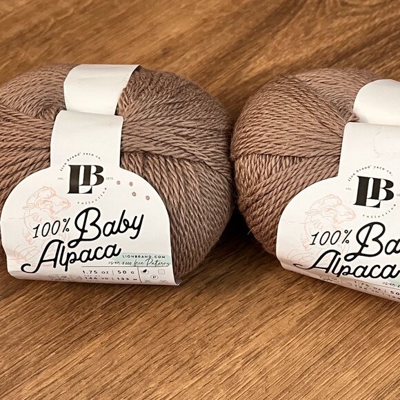 NEW Lion Bran 100% Baby Alpaca Tan Brown Yarn (2) - Picture 2 of 10